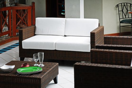 Gartensofa Yuli 2-Sitzer